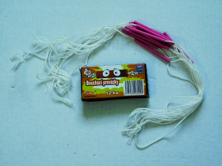 Pyrotechnika Dětská Bouchající provázky 12ks